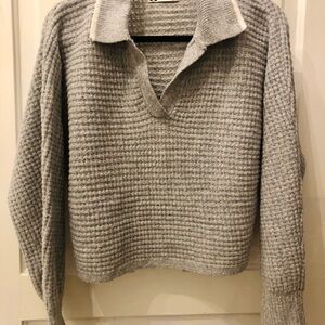 SO Women's Light Gray V-Neck Waffle Knit Sweater